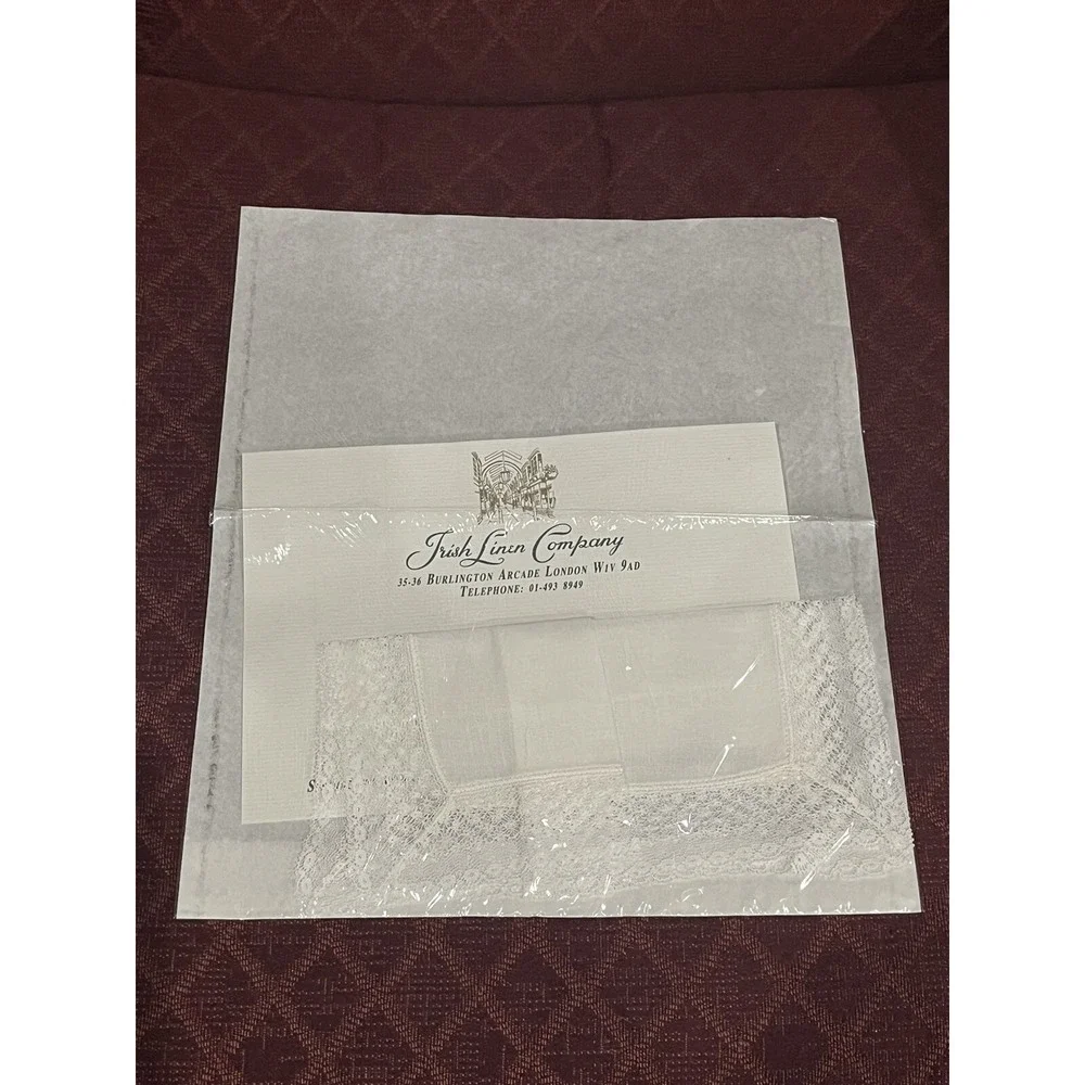 Vintage Ivory Irish Linen Ivory Hankie Lace Edge 🌲